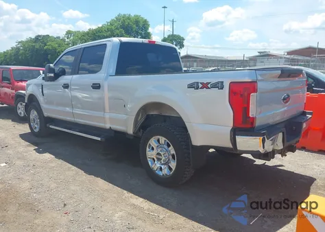 2017 Ford F-250 Xl z USA, uszkodzony, nr VIN 1FT7W2B63HEB84214